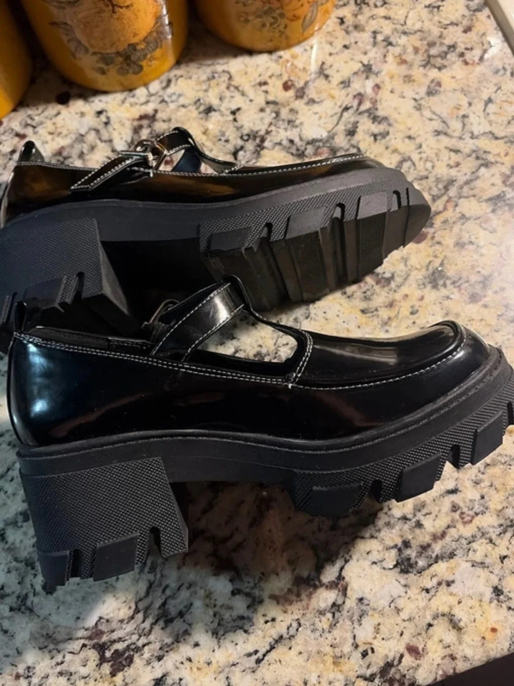 SHELN♦️T-STRAP PLATFORM MARY JANE